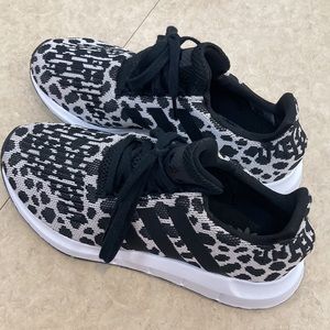 Adidas Swift Run Leopard Print Sneaker Size 8. Brand New w/o Box.